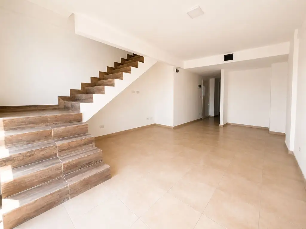 Avenida Escalada 100