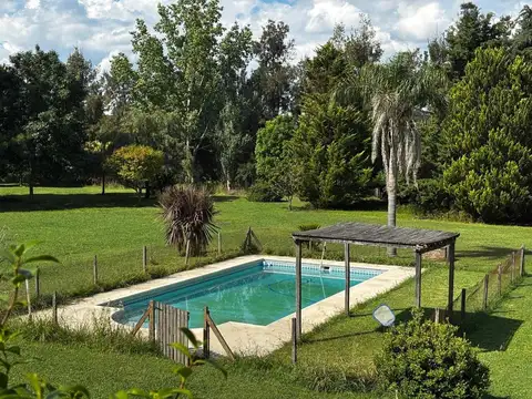 Venta Casa 5 amb Loma Escondida Lote 1 Hectarea