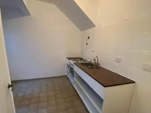 Depto Tipo Casa 3 ambientes con 1 baño