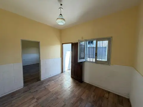Depto Tipo Casa en Alquiler de 3 ambientes