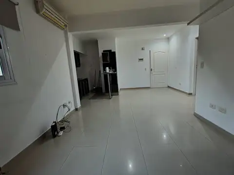 Obispo San Alberto 3300, Piso 1