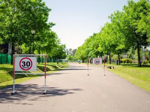 Terreno en Venta de 827,0 m2