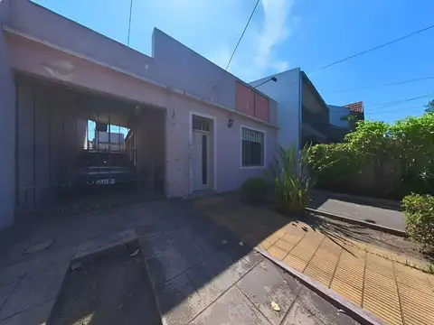 Casa en Venta en Morón, USD 110.000