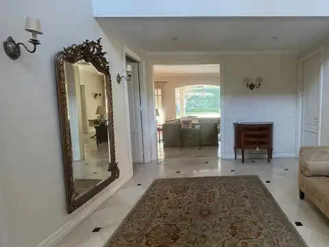 Casa en Venta de 5 dormitorios