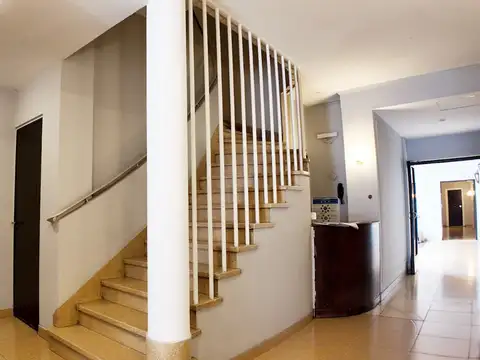 RECOLETA. A RECICLAR. MUY LINDO 3 AMB CON DEP EN EDIFICIO DE ESTILO