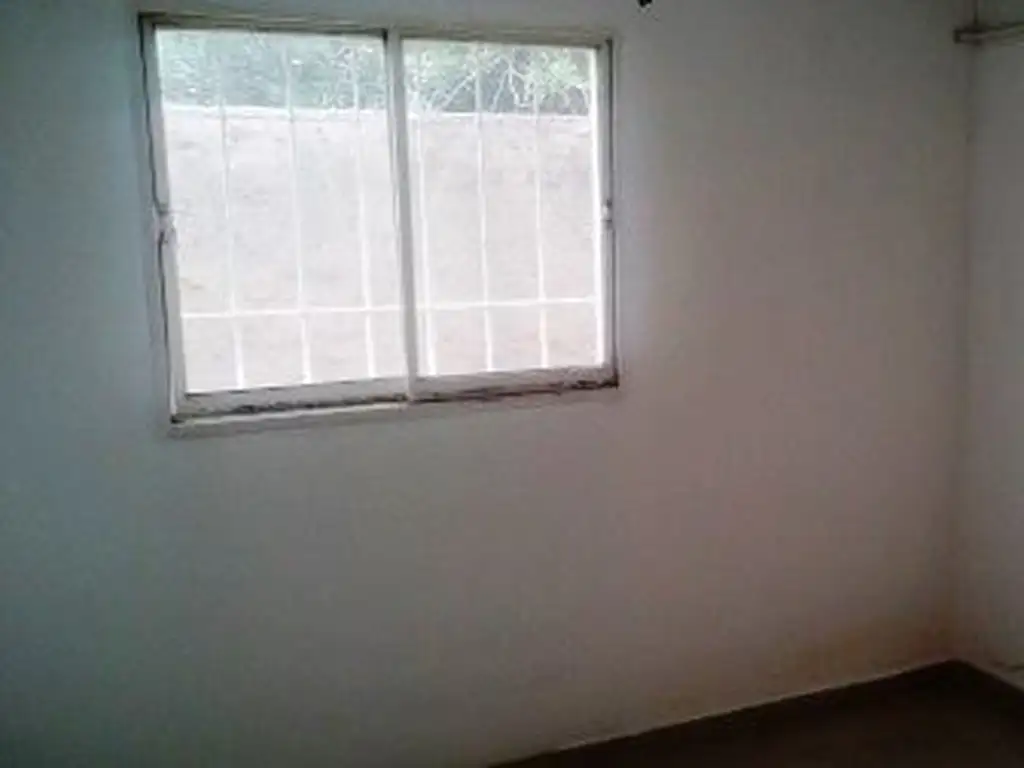 Complejo de 3 departamentos de un dormitorio