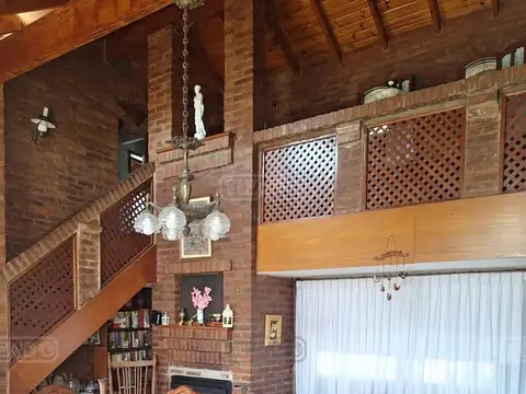 Casa 4 ambientes con 3 baños