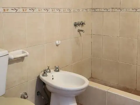 Departamento en Alquiler con 1 cocheras