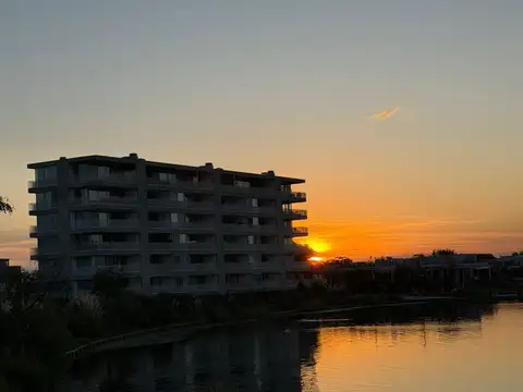 Departamento de 3 ambientes con balcon