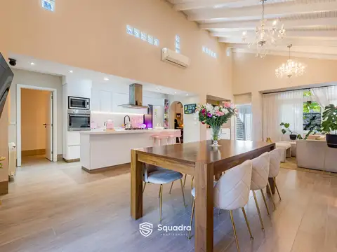 VENTA - Casa 3 dormitorios, escritorio,pileta y quincho - Fisherton, Rosario.
