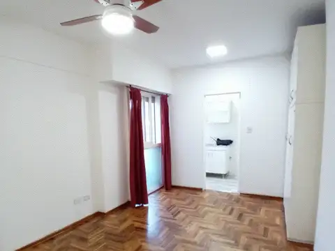 Departamento en Alquiler en Balvanera, $ 400.000