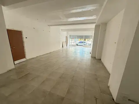 Local en Alquiler en Centro, $ 6.000.000