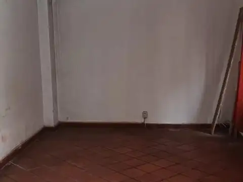 Casa en Venta en Isidro Casanova, USD 80.000