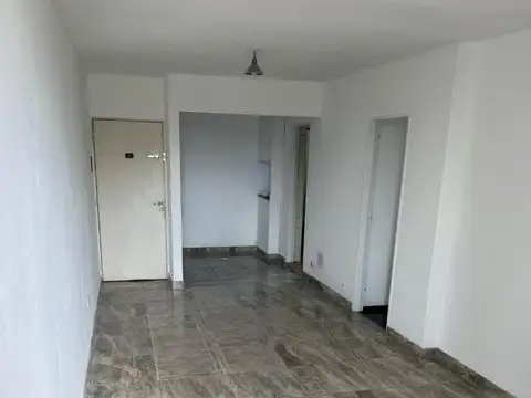 Juan Manuel De Rosas 1255 , Piso 7