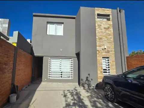 ALQUILER DUPLEX 3 dorm CIPOLLETTI