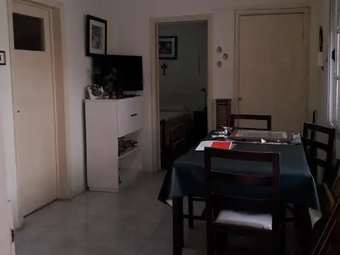 Depto Tipo Casa en Venta 40 años