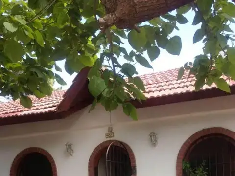 Departamentos en venta - 5 Dormitorios 5 Baños - 350Mts2 - Villa Gesell