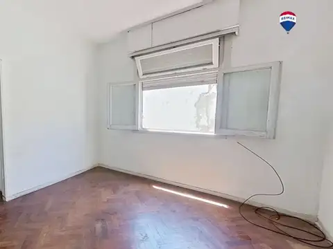 VENTA PH 2 AMBIENTES 1 PISO POR ESCALERA ALMAGRO