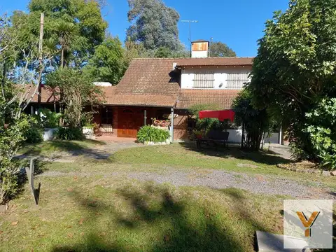 Casa en venta - 5 dormitorios 2 baños - 150mts2 - Loma Verde