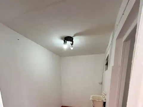 Depto Tipo Casa en Alquiler con 1 cocheras