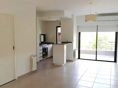 Av. Bartolomé Mitre al 400