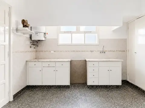 Depto Tipo Casa en Alquiler de 4 dormitorios