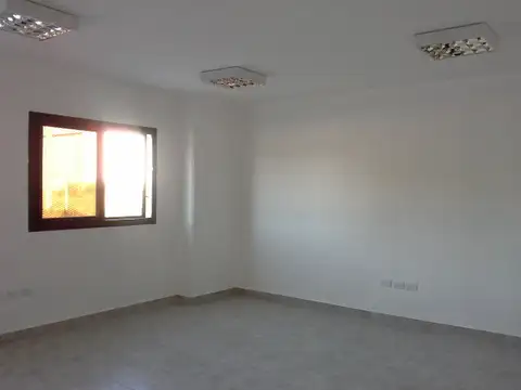 Deposito en alquiler Zona Norte de 1400 m2