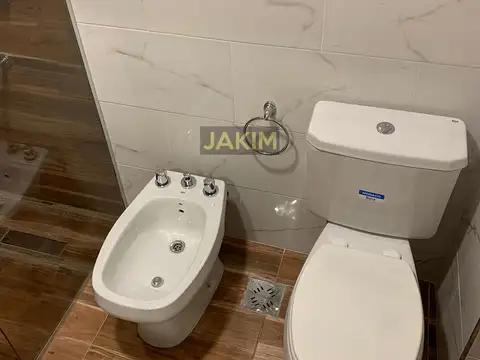 Departamento en Alquiler con 1 cochera