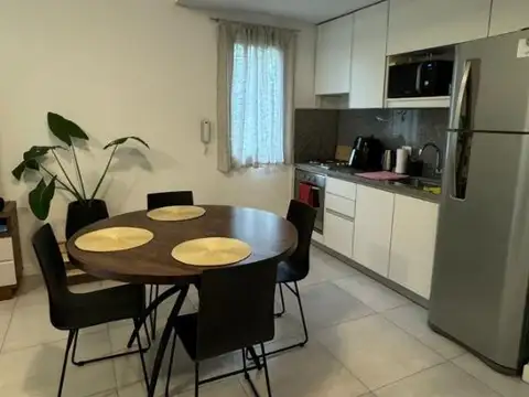 Departamento en Alquiler en Villa del Lago, $ 900.000