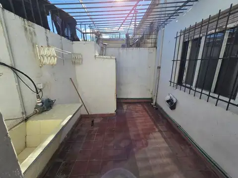 PH en VENTA de 1 DORMITORIO en LA PLATA con PATIO