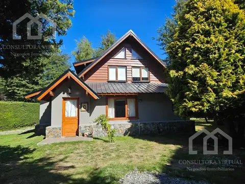 Venta Casa céntrica categoría con cabaña de huéspedes