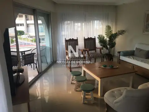 Hermoso departamento en la peninsula!