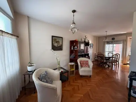 VENTA - DEPARTAMENTO 3 DORMITORIOS CON COCHERA - ABASTO