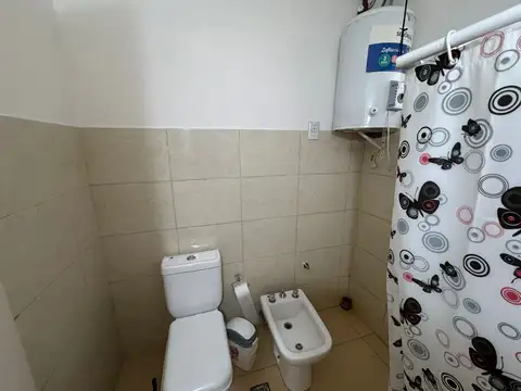 Oficina en Alquiler en Godoy Cruz, $ 550.000