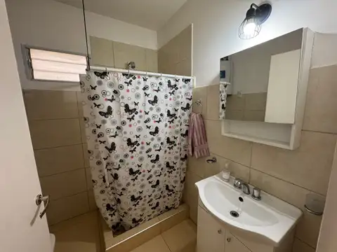 Oficina 3 ambientes con 1 baño