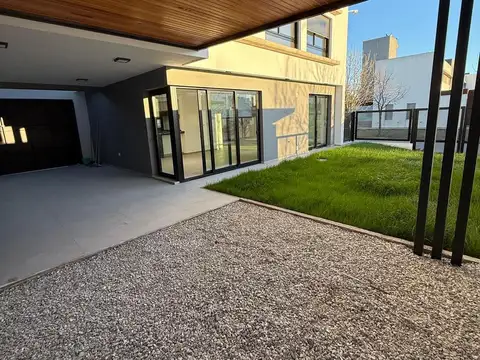 Duplex en Venta GreenVille 2 Esquina
