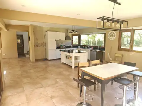 Casa en Alquiler en Ingeniero Maschwitz, USD 2.000