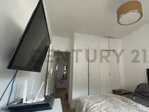 Venta de Depto. al Frente con Balcón en Recoleta