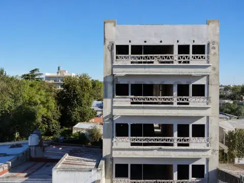 VENTA EN POZO DEPARTAMENTO DUPLEX 2 AMBIENTES EN BARADERO