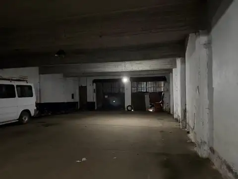 Hipólito Yrigoyen al 6100