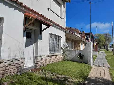 Depto Tipo Casa en Venta 43 años