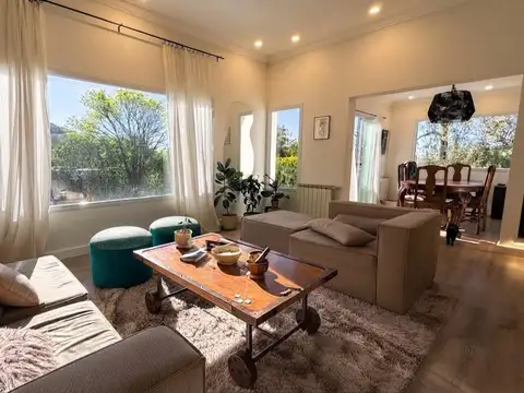 Casa en Alquiler en San Lorenzo, USD 2.000
