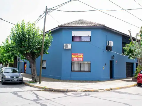 Casa en venta 6 ambientes con cochera en Martinez