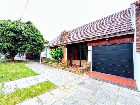 CASA 4 AMB LOMAS DE ZAMORA