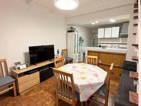 Depto Tipo Casa en Venta de 2 dormitorios