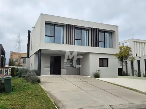 Casa en venta en Castaños, Nordelta