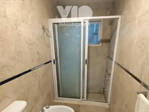 Casa 6 ambientes con 2 baños