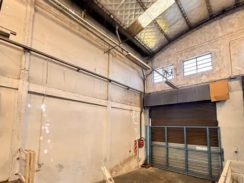 GALPON 300 M2 * ALQUILER *