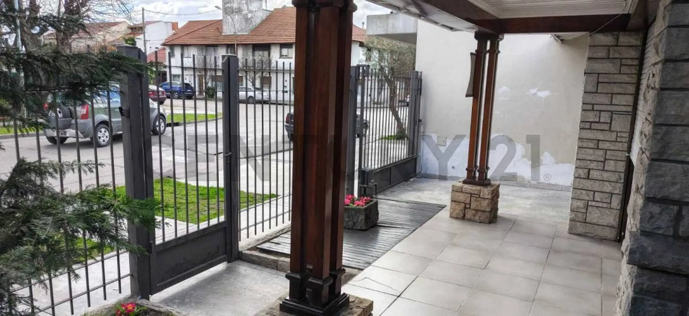 Venta de dos chalets en block con entradas independientes — Chauvin