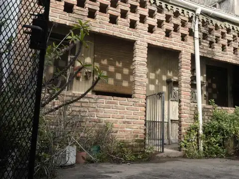 Casa PH en VENTA Avellaneda 3 ambientes